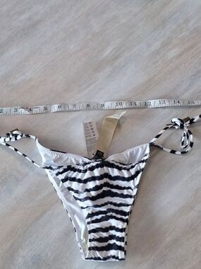 BREEZE SLIM TIE SIDE BOTTOM by SOFIA BY VIX /M/ NWT